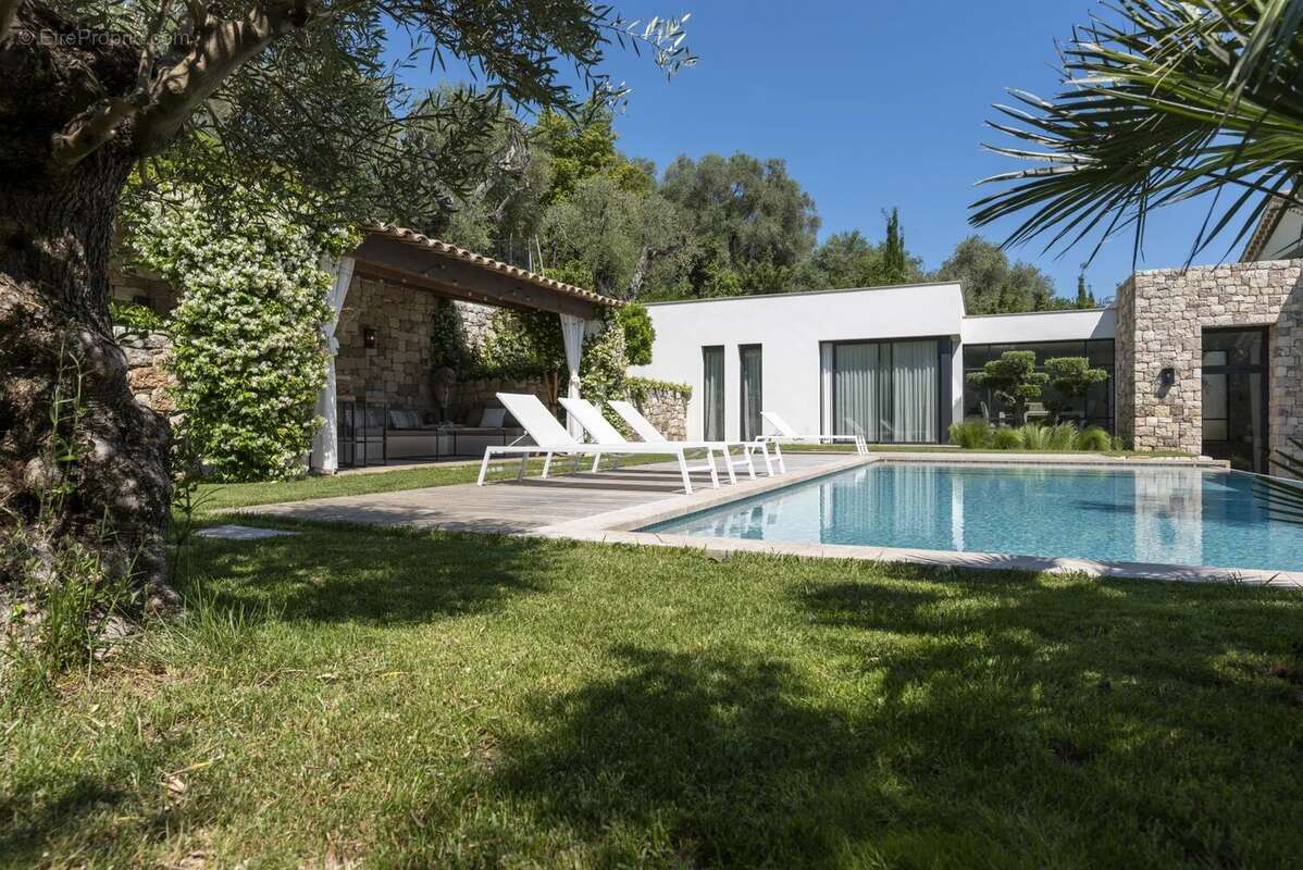 Maison à MOUGINS