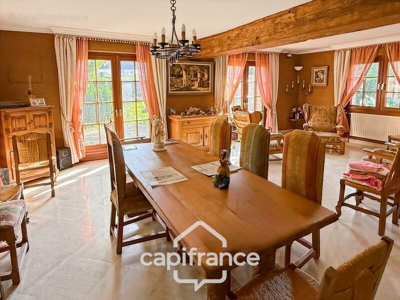 Maison de caractère style manoir – 258 m² – Parc arboré – Allée privative – Fort potentiel - photo 7