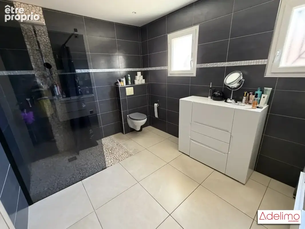 Maison 5 pièces 128 m² à vendre à Saint-Gilles (30800) - photo 5