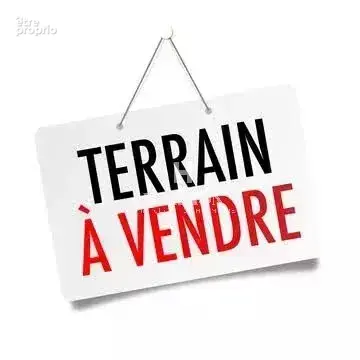 Terrain à LAROIN