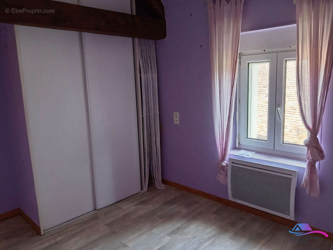 Maison à SAINT-PRIEST-LA-MARCHE