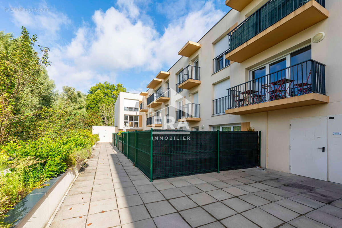 Appartement à BALLANCOURT-SUR-ESSONNE