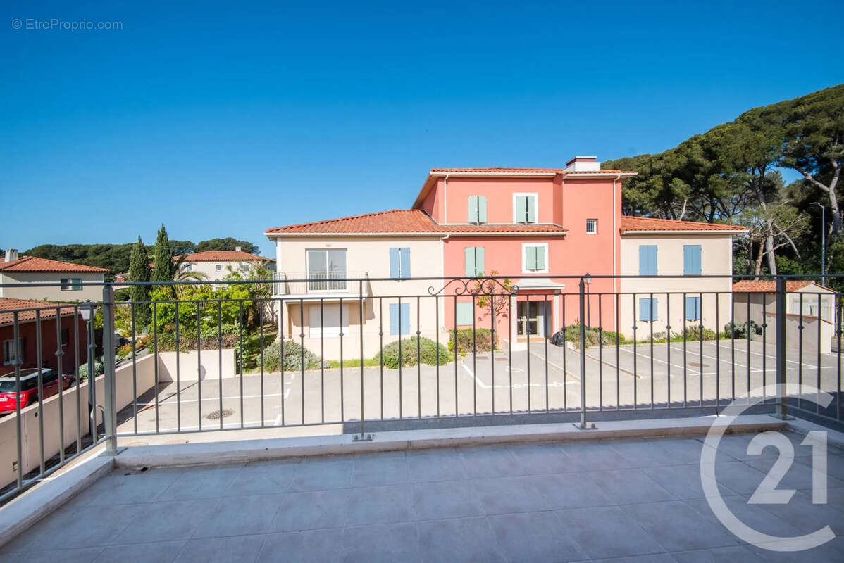 Appartement 66 m² à Antibes  - photo 5