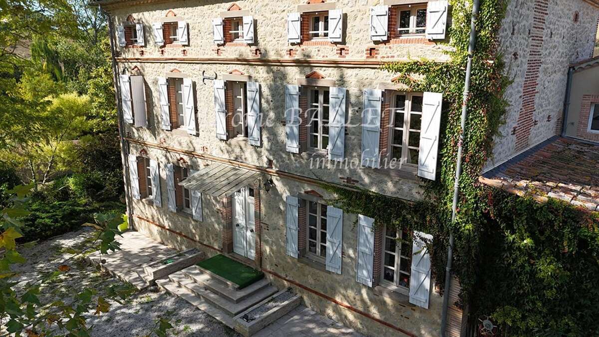 Maison à CADALEN