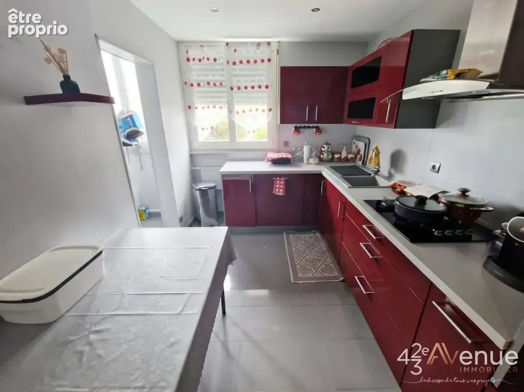 Appartement 4 pièces 92 m² à vendre à Saint-Etienne (42000) - photo 4