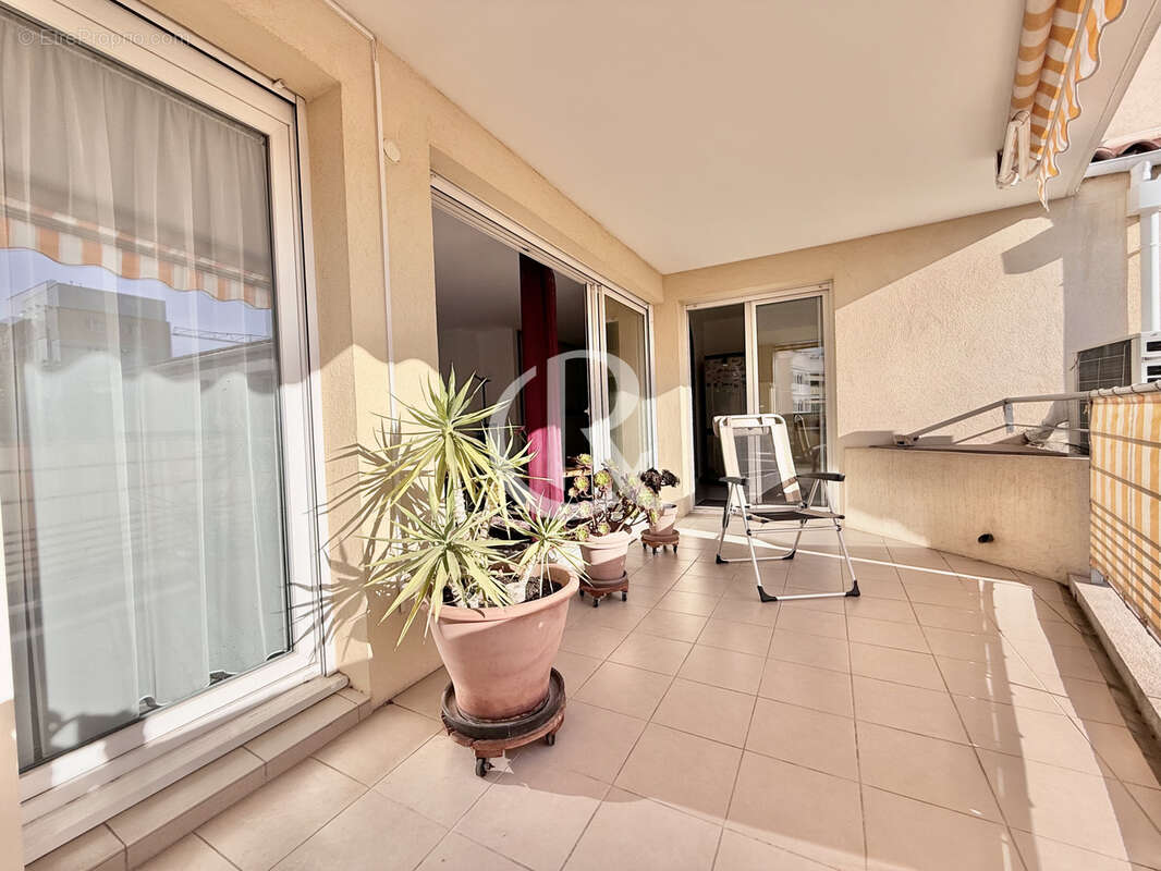 Appartement à HYERES