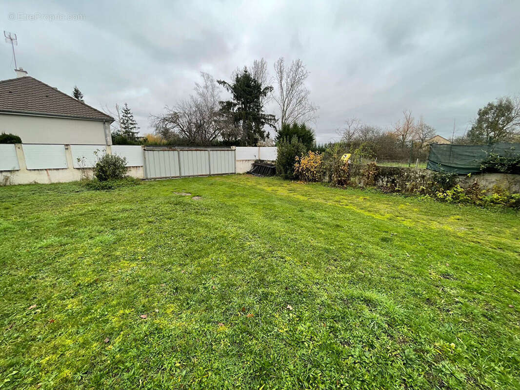 Maison à VILLEFRANCHE-D&#039;ALLIER