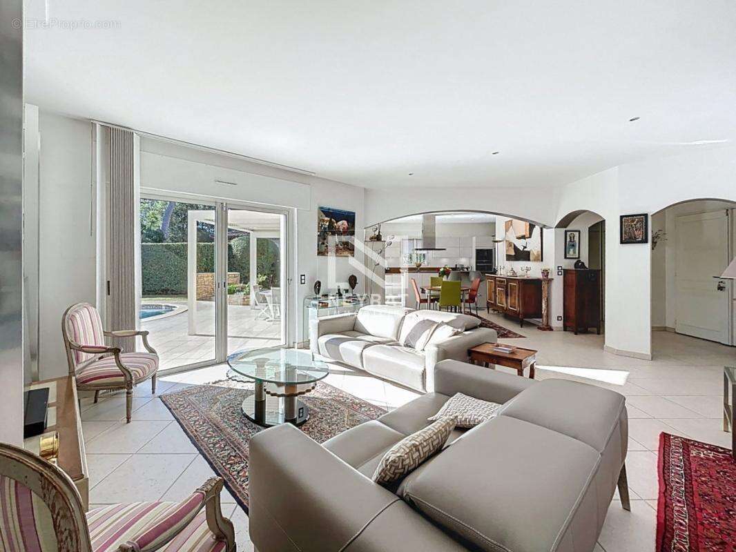 Maison à SAINT-RAPHAEL