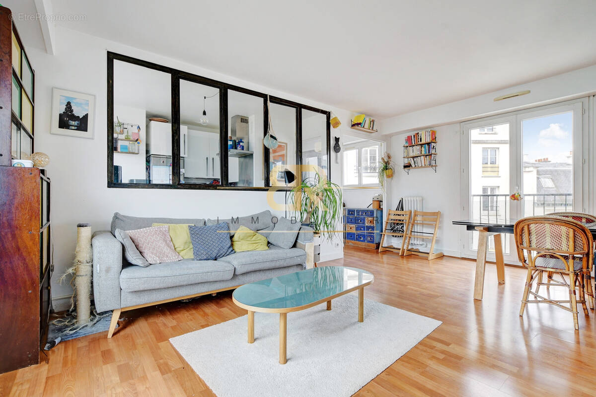 Appartement à PARIS-10E