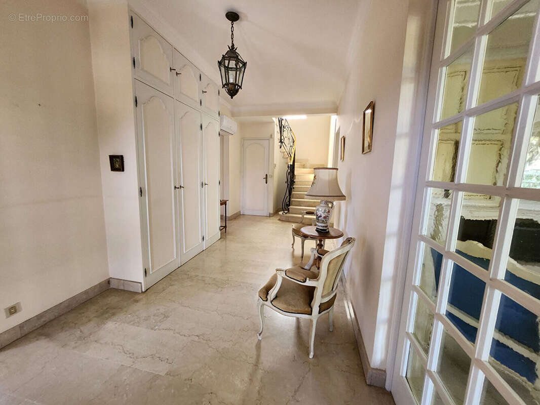 Maison 170m² à saint-saturnin-lès-avignon - photo 4