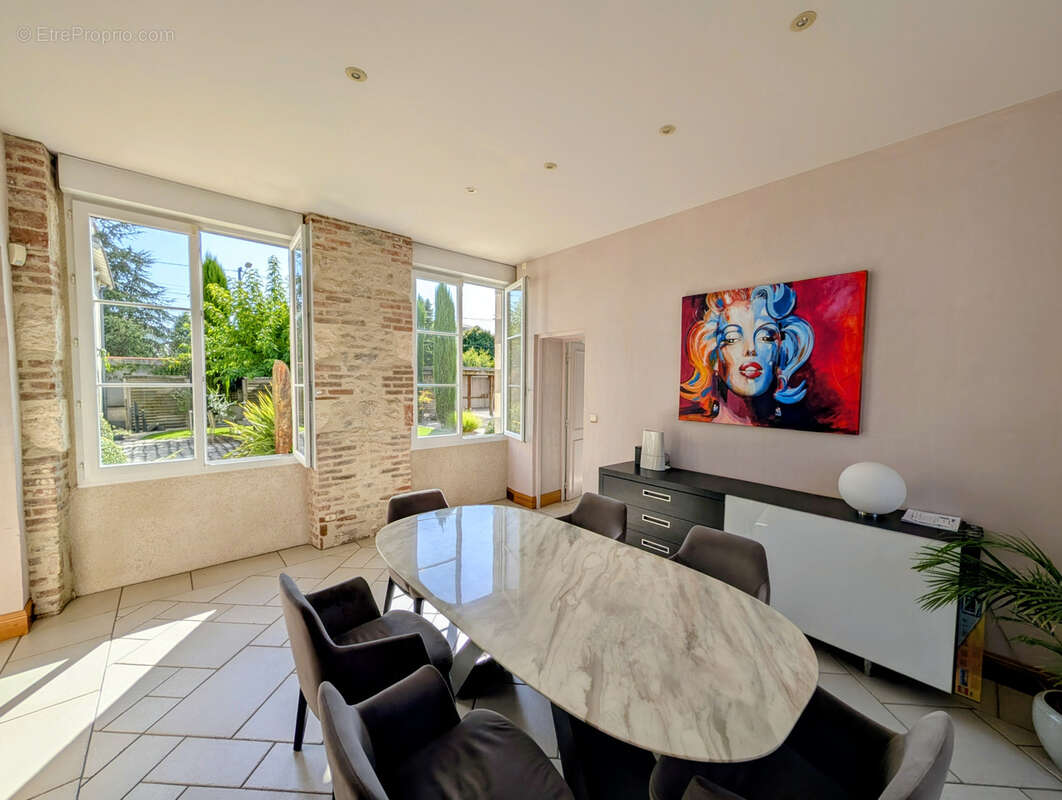 Maison à SAINT-JEAN-DE-BRAYE