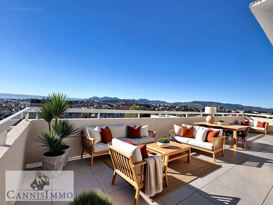 Appartement à LE CANNET