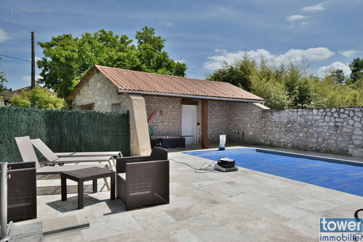 Maison à EYMET