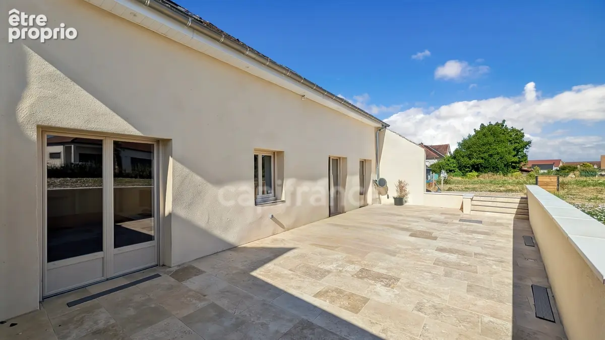 A Saint-Marcel (71) maison climatisée à vendre de 159.73 m² 5 pièces 4 chambres double garage parking terrain de 560 m² - photo 14