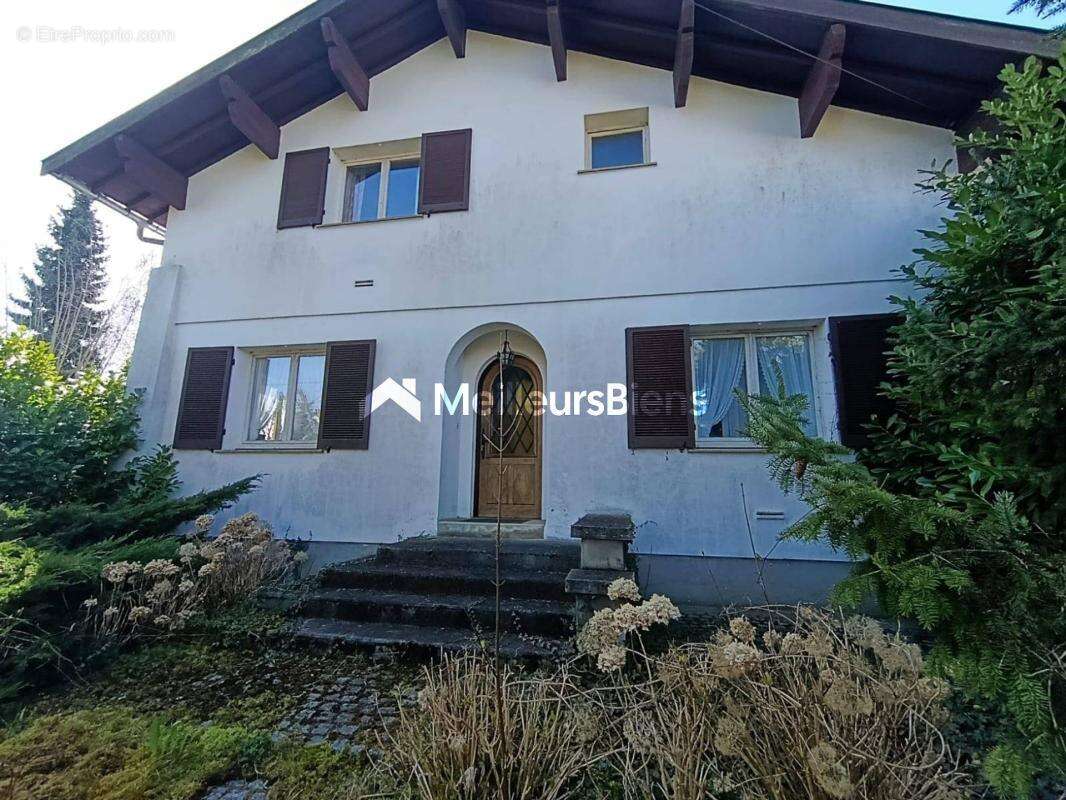 Maison pleine de charme dans un cadre paisible - photo 11