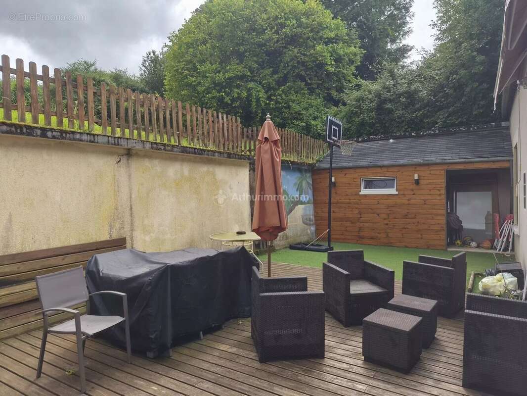 Maison à COURDEMANCHE