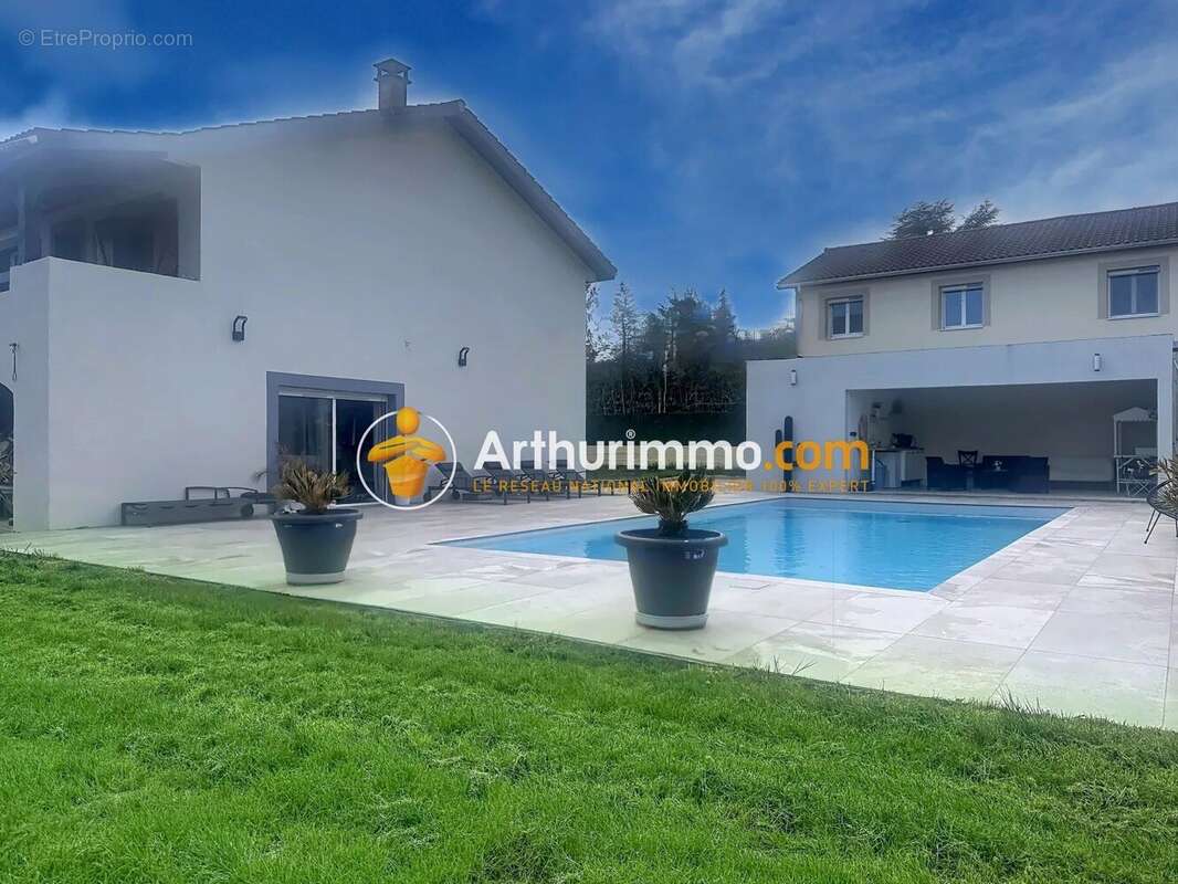 Maison à VILLEFONTAINE