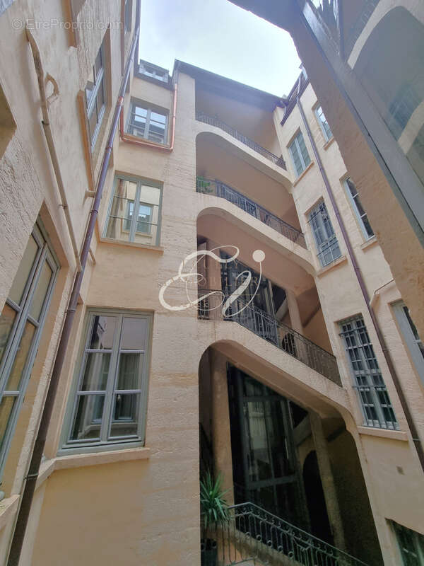 Appartement à LYON-1E