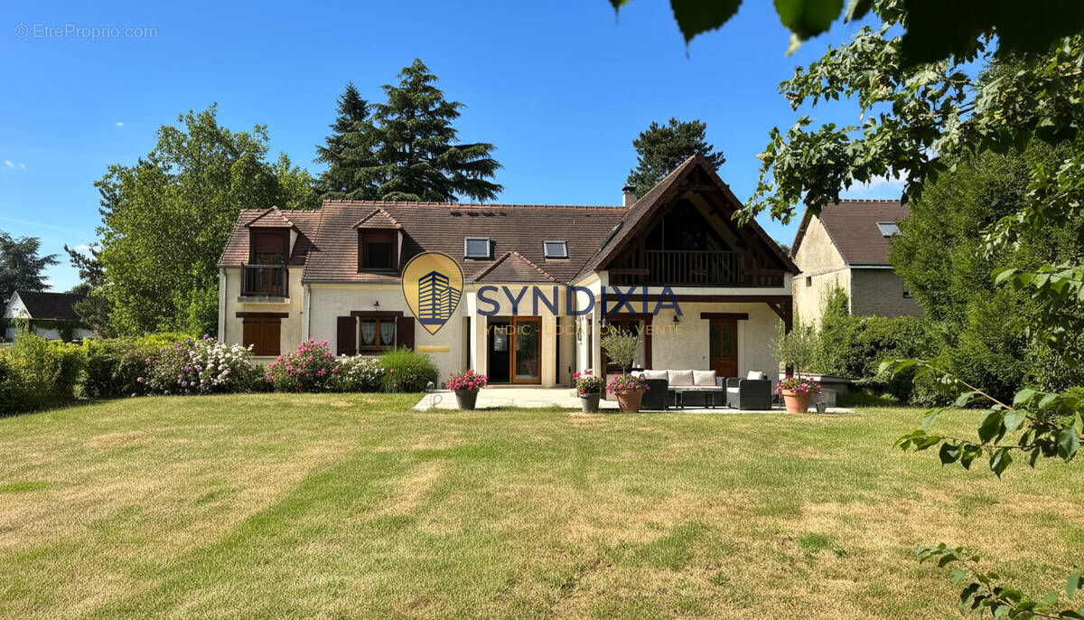 Maison à LA CHAPELLE-FORAINVILLIERS