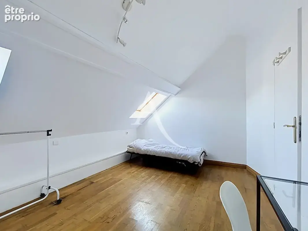 Maison de caractère de 225 m² - 5 Chambres -Terrain clos de 1 200 m² sans vis-à-vis - photo 11