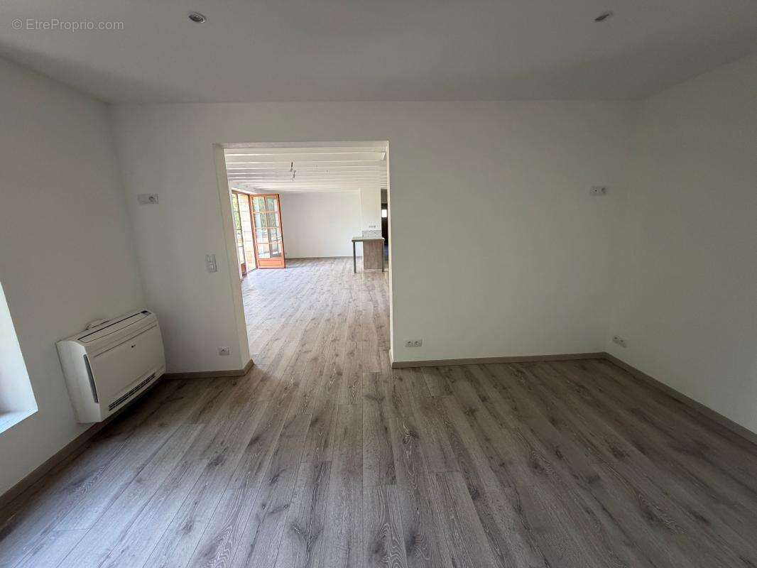 Maison de charme entièrement rénovée avec garage et jardin au cœur de La Roque-Gageac - photo 9
