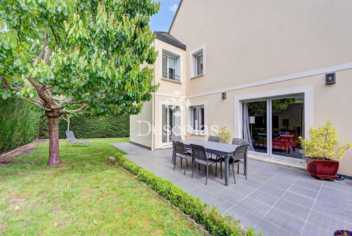 Maison familiale Saint-Germain-en-Laye - 200m2 - photo 2