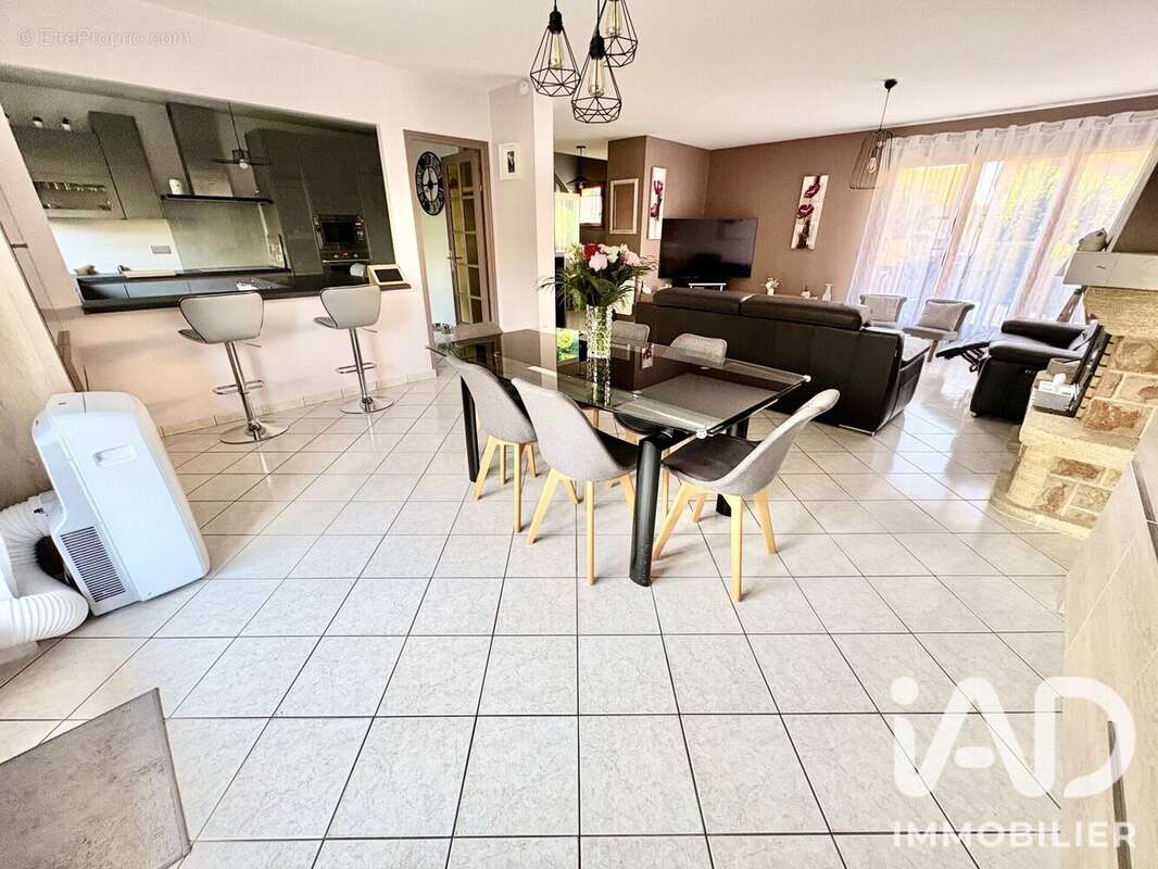 Maison 107 m² à Sartrouville  - photo 2