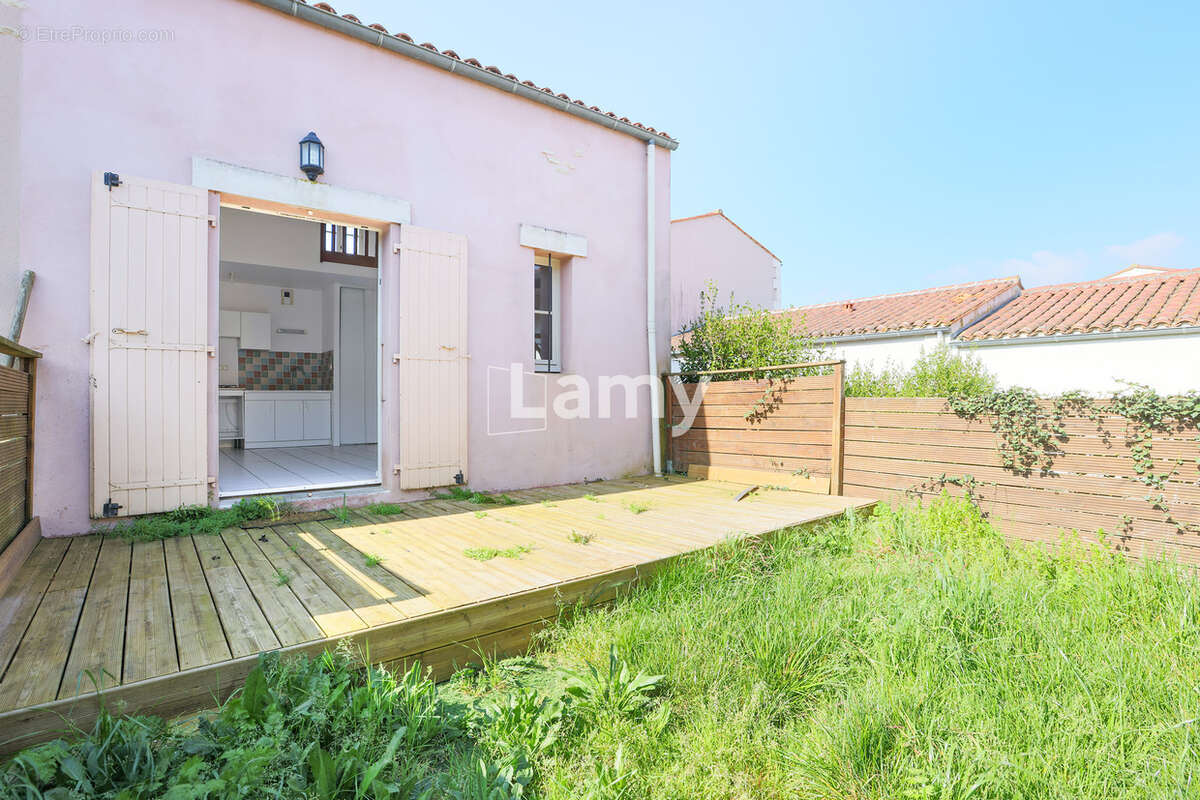 Appartement à COURCON