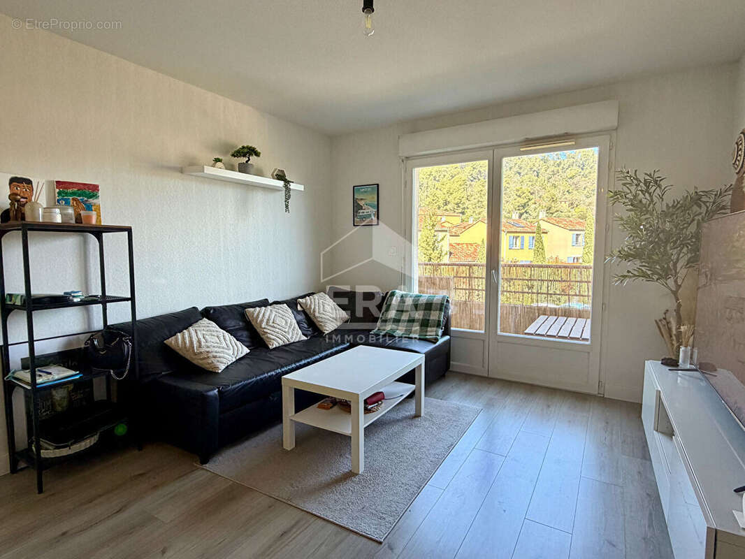 Appartement à LE LUC