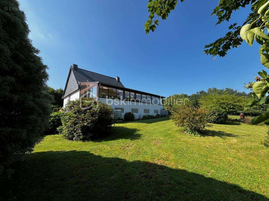 Maison à SAINT-CARADEC