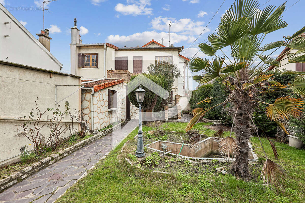 Maison à COLOMBES