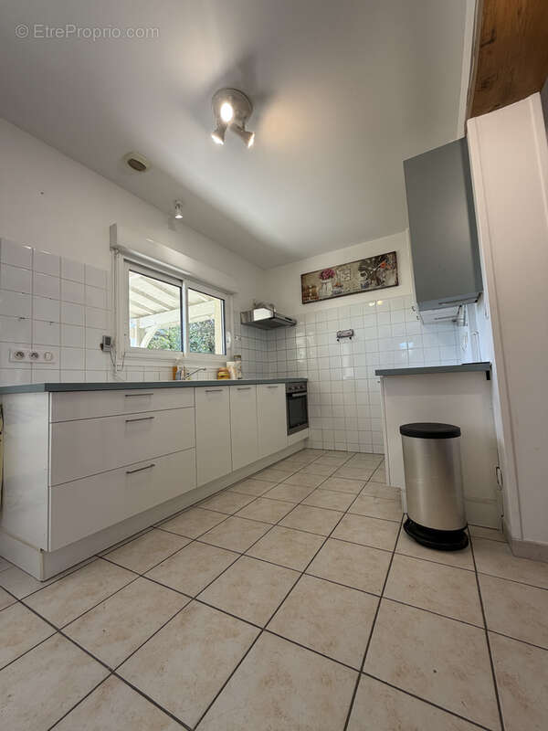 Maison à LA ROCHE-CHALAIS