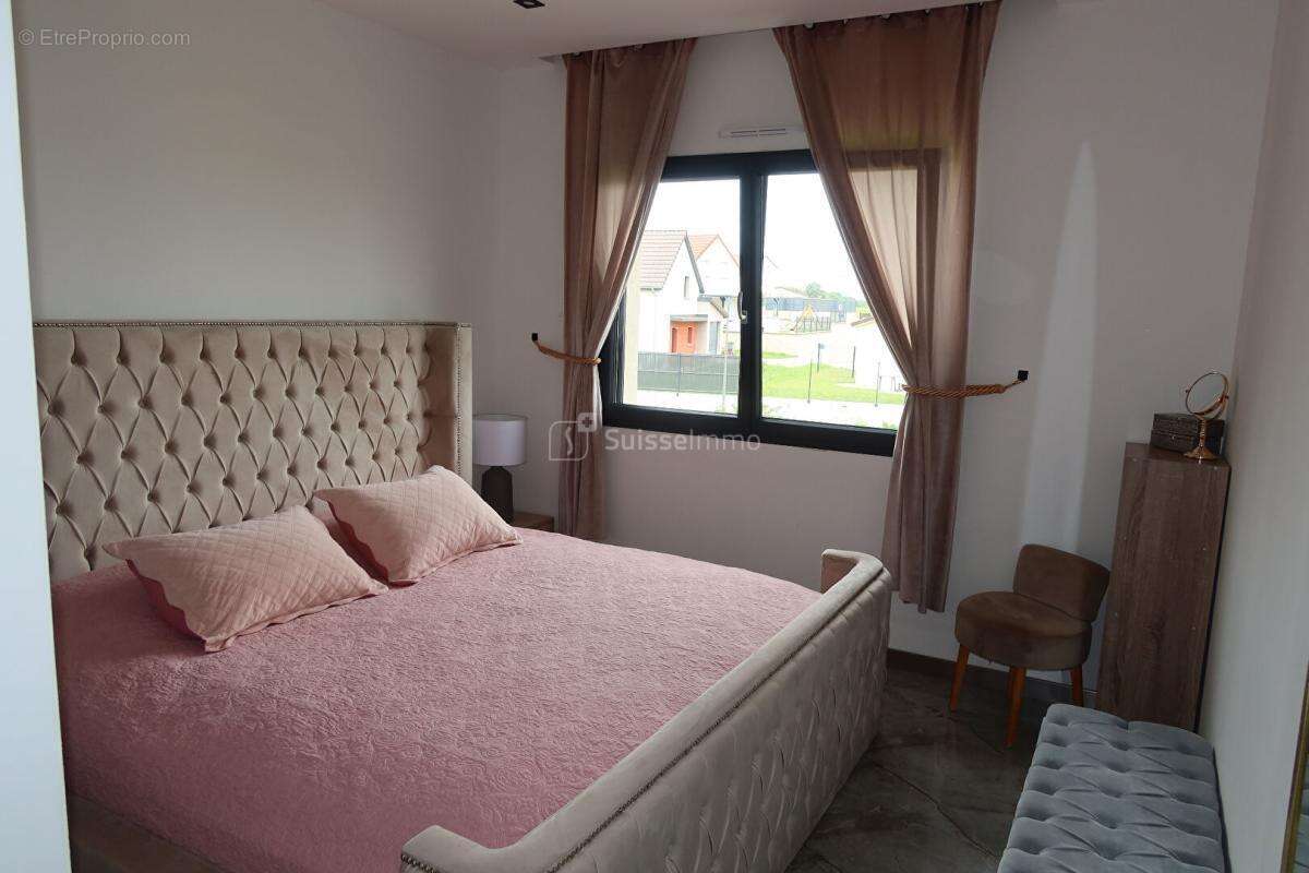 Demeure contemporaine Saint Vit 5 pièce(s) 145 m2 - photo 13