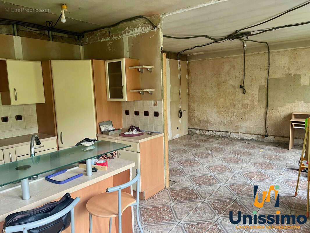 Maison à REMONDANS-VAIVRE