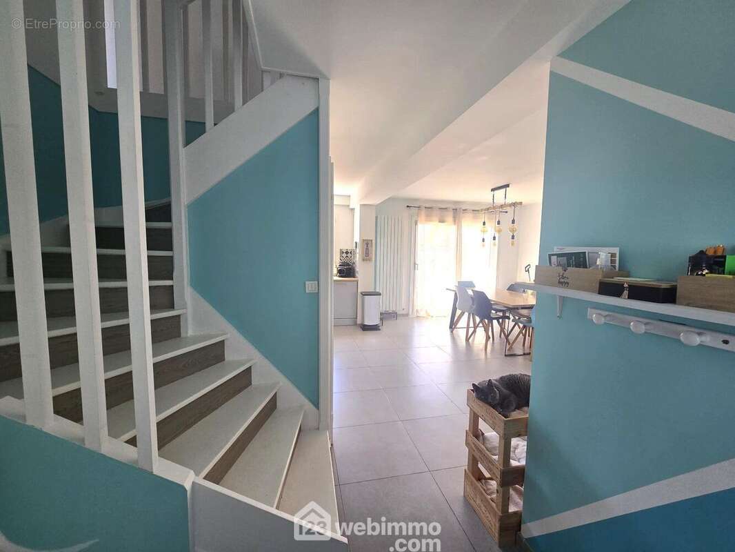 Commençons par l'entrée - Maison à LISSES
