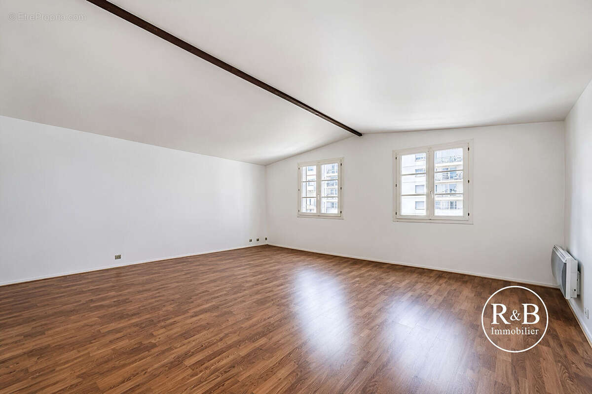 Appartement à MONTIGNY-LE-BRETONNEUX
