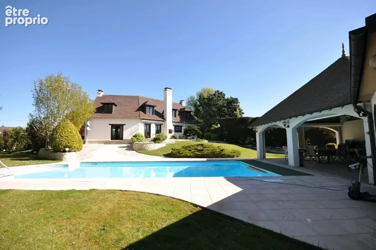 Maison 10 pièces 236 m² à vendre à Boissy-Sous-Saint-Yon (91790) - photo 2