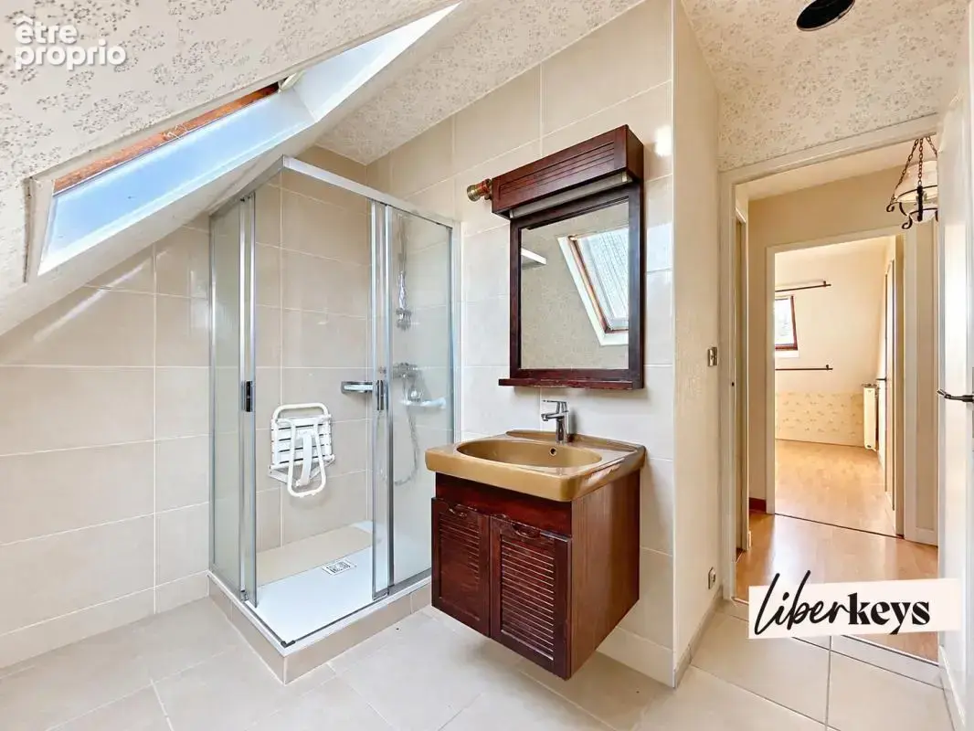 A vendre à saint-jean-de-la-ruelle (45140) – maison 5 pièces – 3 chambres – terrasse – sous-sol total - photo 8