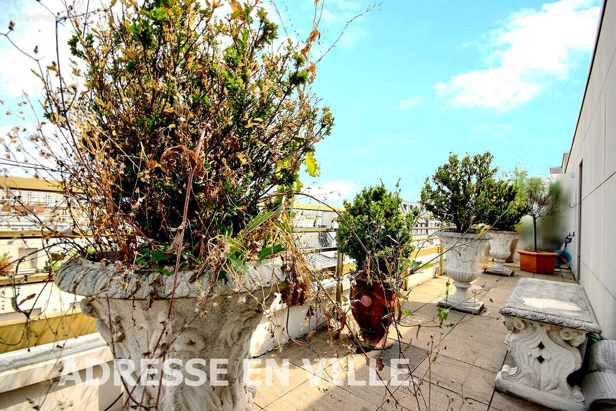 Appartement à LEVALLOIS-PERRET
