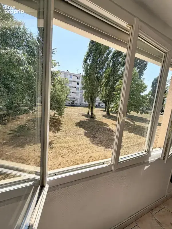 Mérignac – T3 avec balcon, vue verdoyante et fort potentiel de valorisation - photo 2