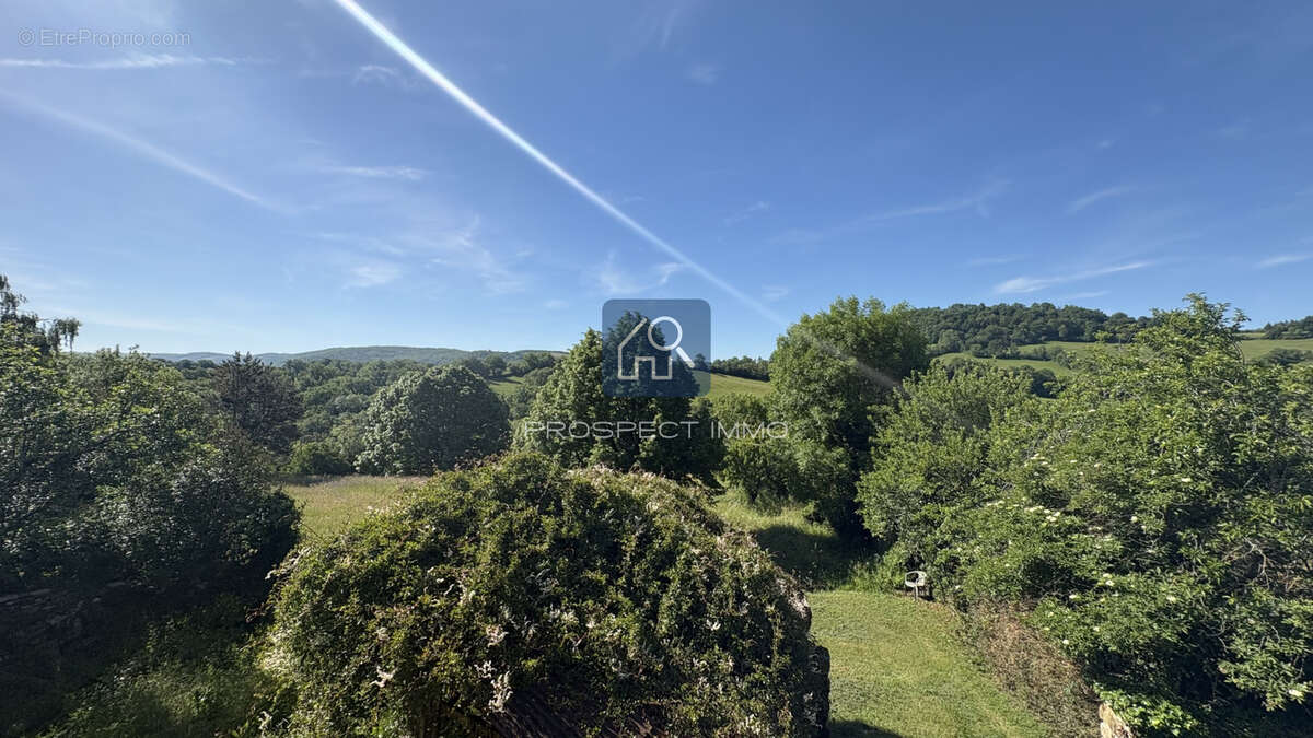 Maison à rénover avec terrain - photo 5