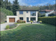 Terrain à SAINT-CHEF