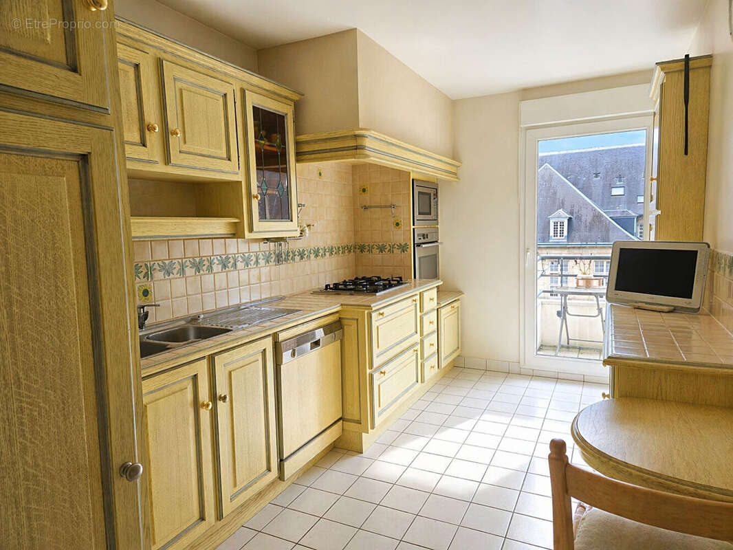 Appartement à vendre - Rouen Préfecture - 99,73 m² - 2 chambres - Box fermé - Balcon -  Cave - Calme - photo 6