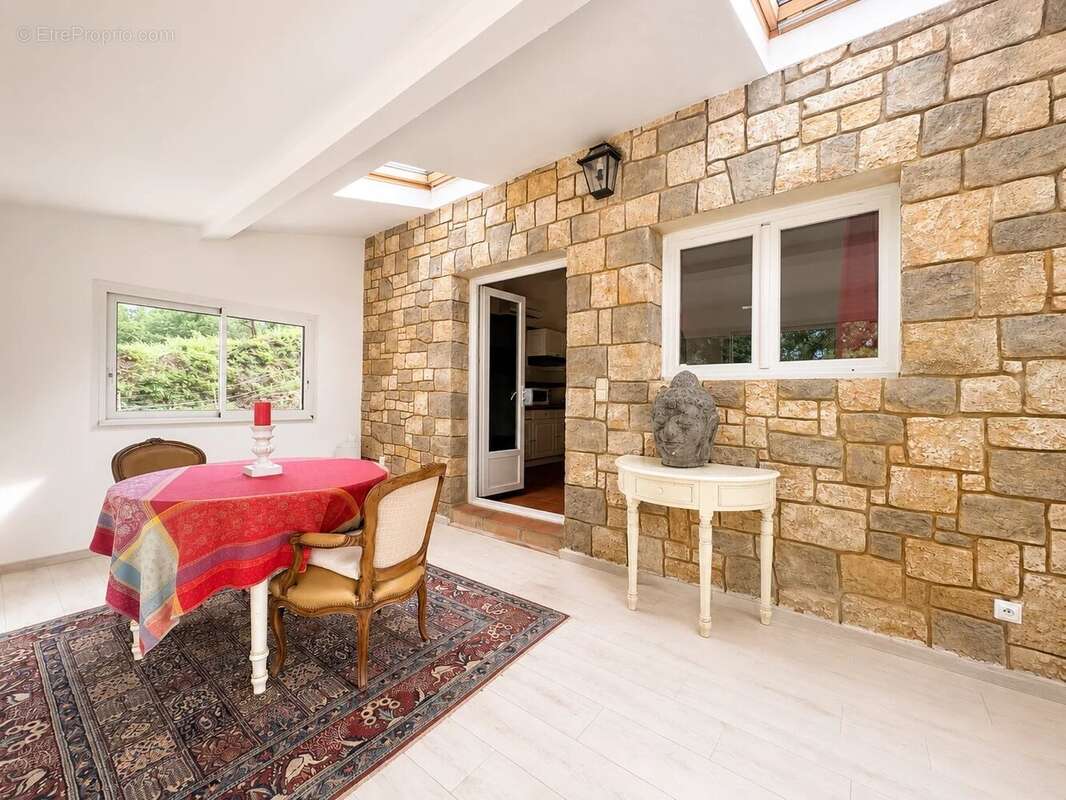 Maison à FAYENCE