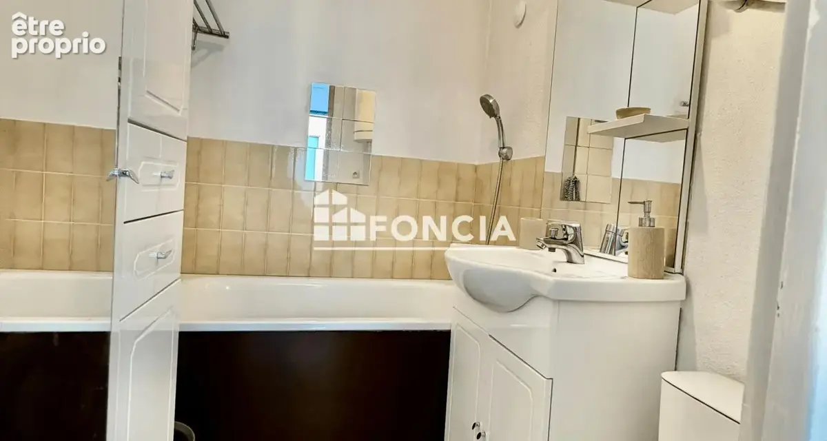  studio rénové – au pied de la plage et des commerces !  - photo 8