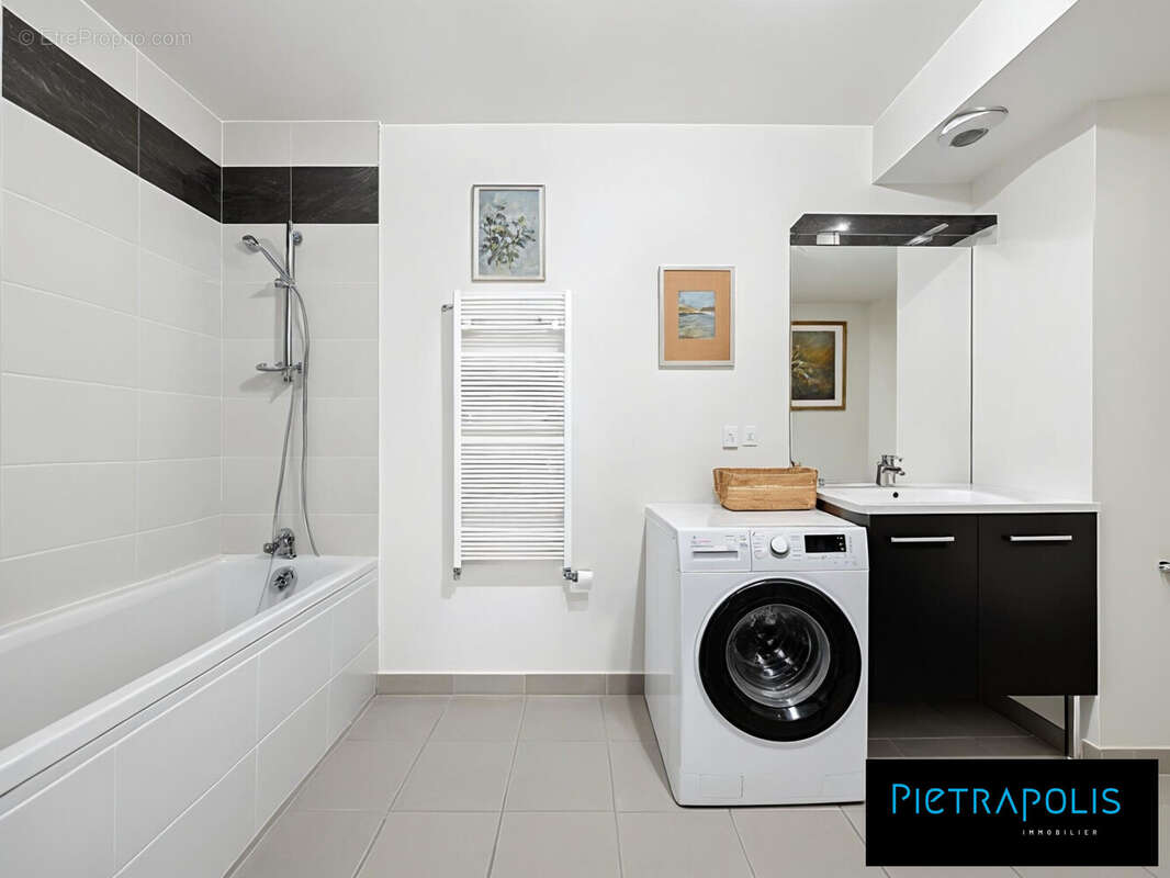 Salle de bain - toilette - Appartement à LYON-7E