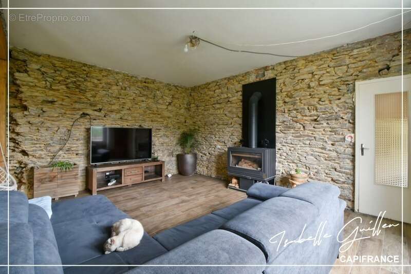 Maison à SAINT-SATURNIN