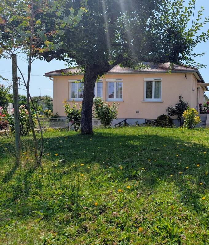 Maison à THOUROTTE