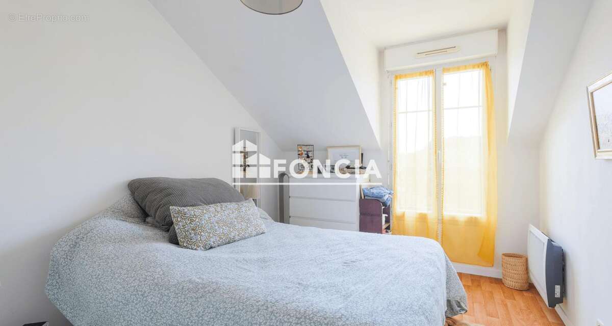 Appartement à EMERAINVILLE