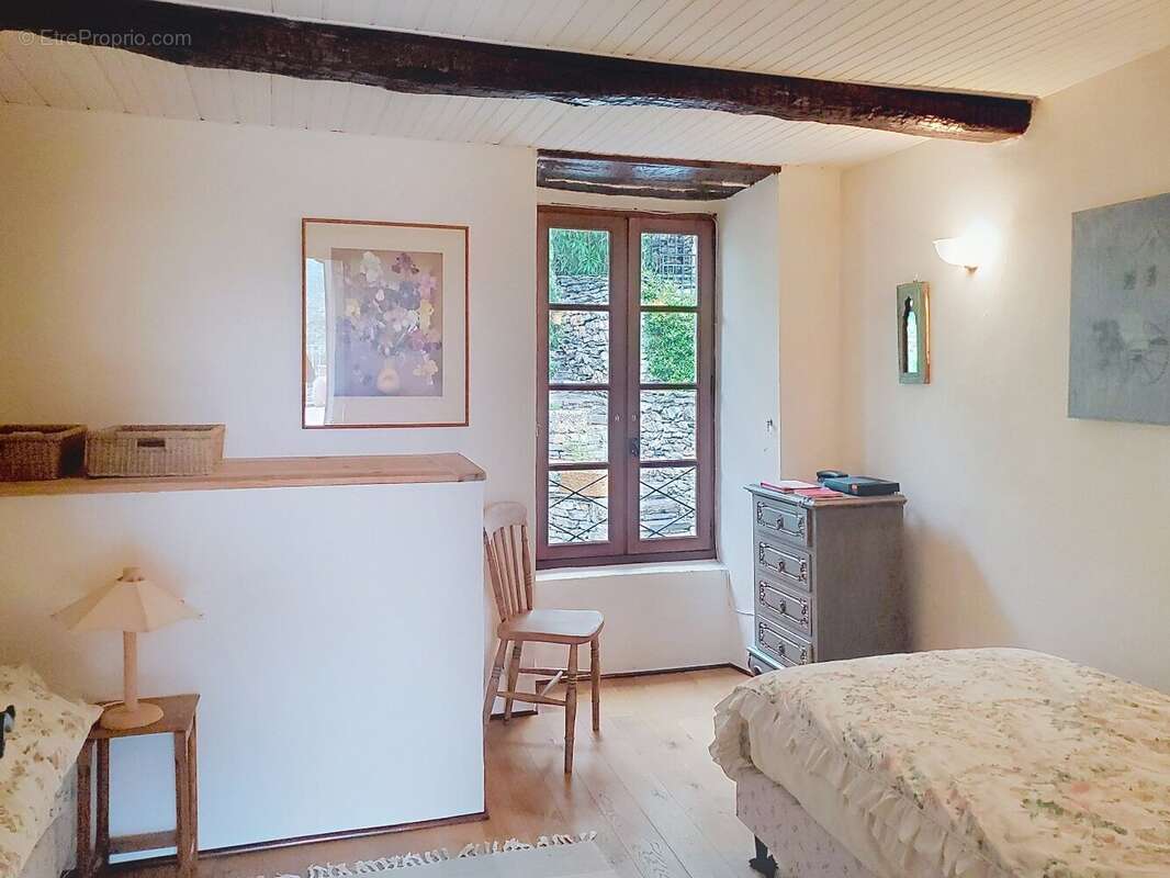 Maison à VIEUSSAN